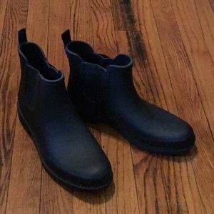 Women’s rain boot